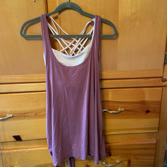 Lululemon Tied In Energy 2-in-1 Pink Tank RETIRED Size 8 - Picture 3 of 9